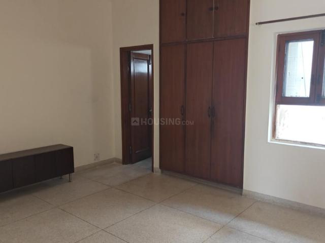3 BHK Independent Builder Floor in Greater Kailash II for rent New Delhi. The reference number is 20561578
