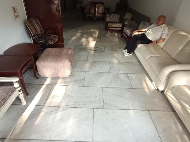 3 BHK Independent Builder Floor in Greater Kailash II for rent New Delhi. The reference number is 20698383