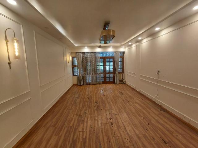 3 BHK Independent Builder Floor in Greater Kailash II for rent New Delhi. The reference number is 20830114