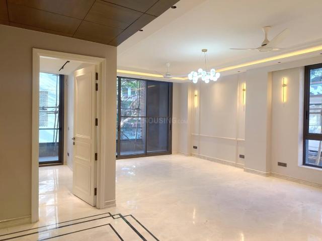3 BHK Independent Builder Floor in Greater Kailash II for resale New Delhi. The reference number is 14276515