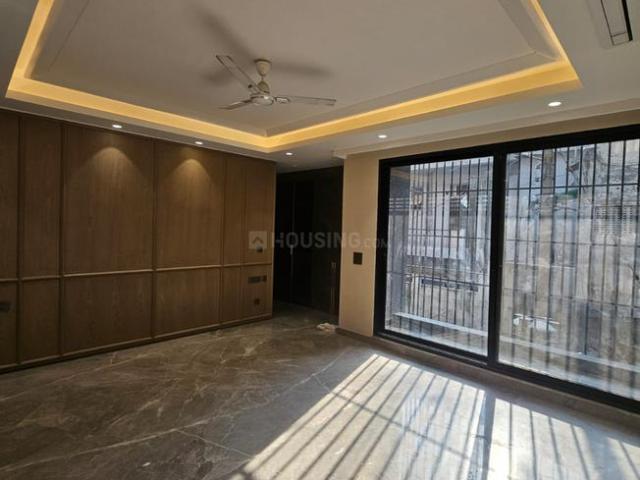 3 BHK Independent Builder Floor in Greater Kailash II for resale New Delhi. The reference number is 20397381