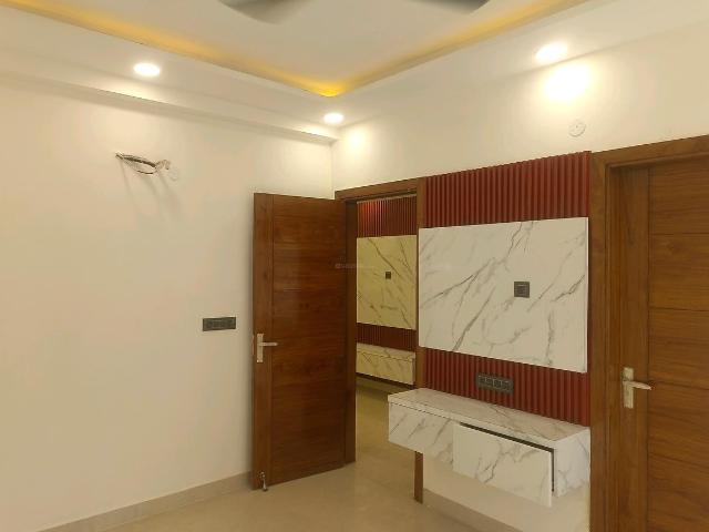 3 BHK Independent Builder Floor in Green Field Colony for rent Faridabad. The reference number is 15576911