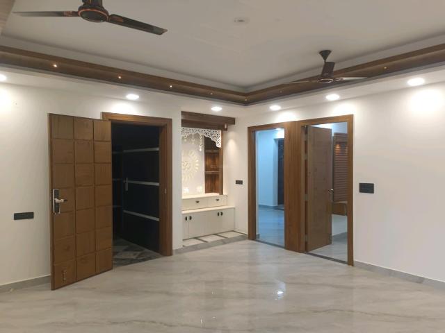 3 BHK Independent Builder Floor in Green Field Colony for resale Faridabad. The reference number is 19239577