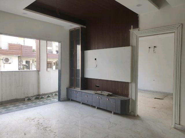 3 BHK Independent Builder Floor in Green Field Colony for resale Faridabad. The reference number is 20178639