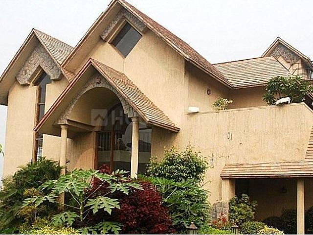 3 BHK Independent Builder Floor in Green Field Colony for resale Faridabad. The reference number is 21007901