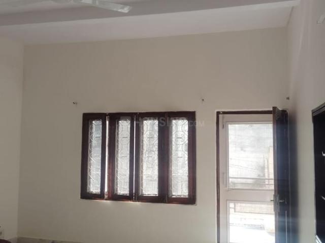 3 BHK Independent Builder Floor in Green Park Extension for rent New Delhi. The reference number is 19215094