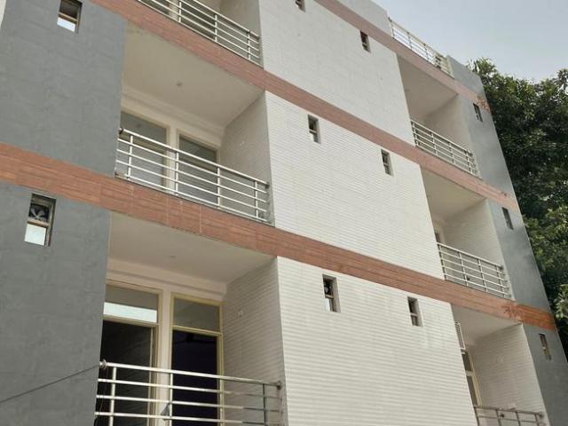 3 BHK Independent Builder Floor in Haiderpur for resale New Delhi. The reference number is 9841841
