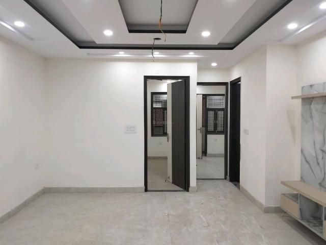 3 BHK Independent Builder Floor in Hari Nagar for resale New Delhi. The reference number is 17769115