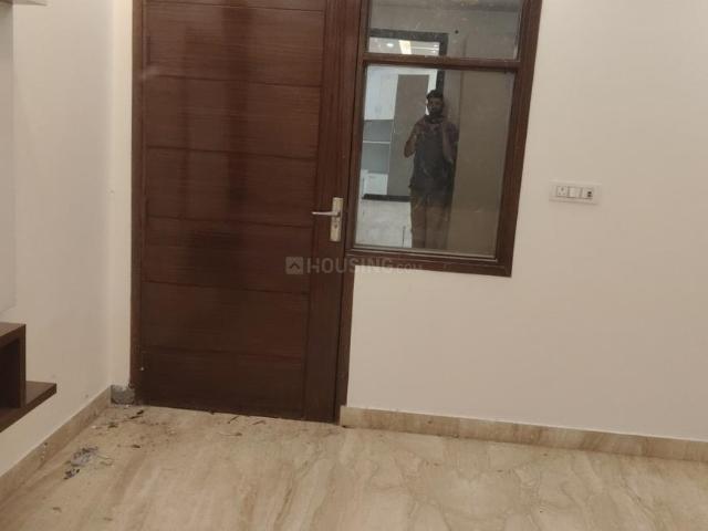 3 BHK Independent Builder Floor in Hari Nagar for resale New Delhi. The reference number is 19010180
