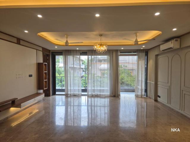 3 BHK Independent Builder Floor in Hauz Khas for resale New Delhi. The reference number is 21330235