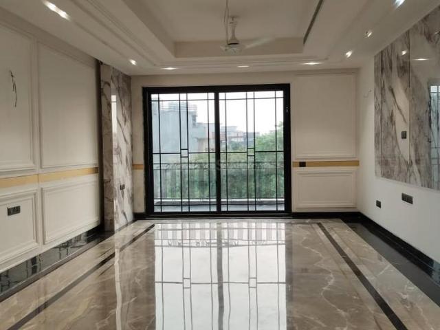 3 BHK Independent Builder Floor in Inder Puri for resale New Delhi. The reference number is 20037296