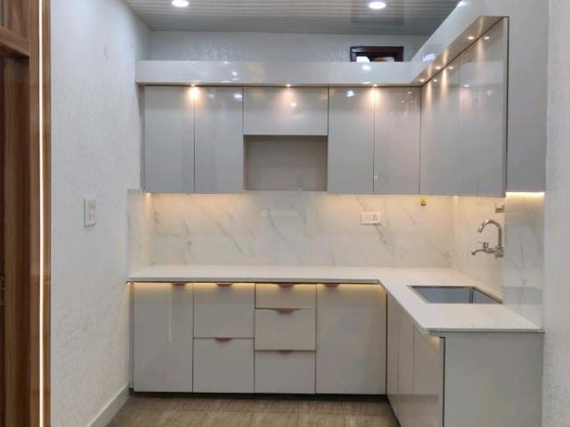3 BHK Independent Builder Floor in Indirapuram for resale Ghaziabad. The reference number is 18990647