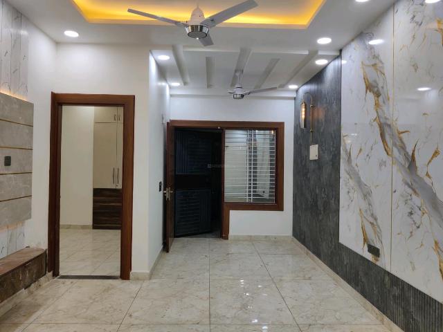 3 BHK Independent Builder Floor in Indirapuram for resale Ghaziabad. The reference number is 19039885