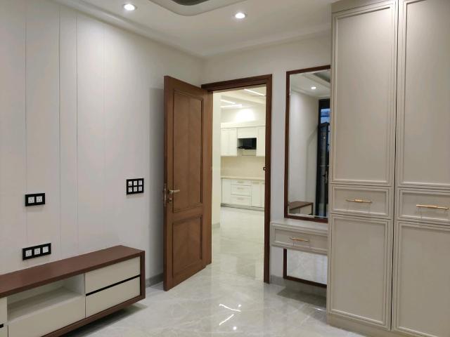 3 BHK Independent Builder Floor in Indirapuram for resale Ghaziabad. The reference number is 19171476