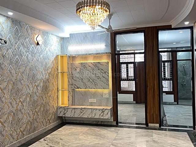 3 BHK Independent Builder Floor in Indirapuram for resale Ghaziabad. The reference number is 19808153