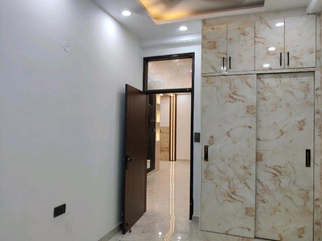 3 BHK Independent Builder Floor in Indirapuram for resale Ghaziabad. The reference number is 19801279