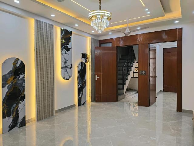3 BHK Independent Builder Floor in Indirapuram for resale Ghaziabad. The reference number is 20492703