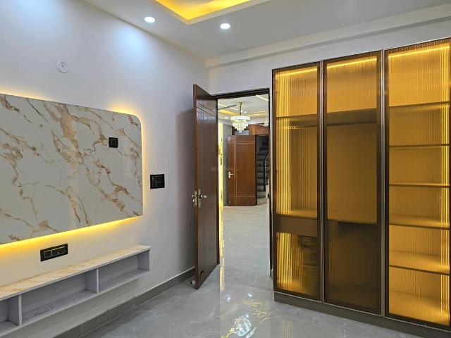 3 BHK Independent Builder Floor in Indirapuram for resale Ghaziabad. The reference number is 20515558