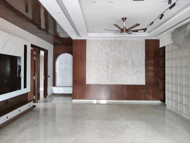 4 BHK Independent Builder Floor in Indirapuram for resale Ghaziabad. The reference number is 20551273