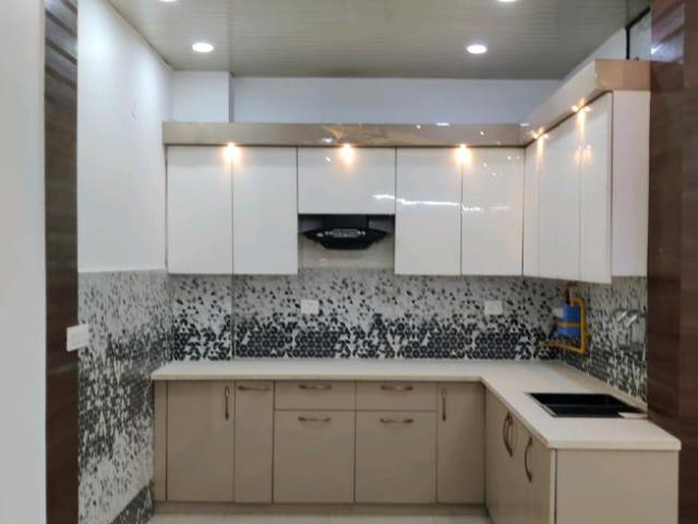 3 BHK Independent Builder Floor in Indirapuram for resale Ghaziabad. The reference number is 20552165