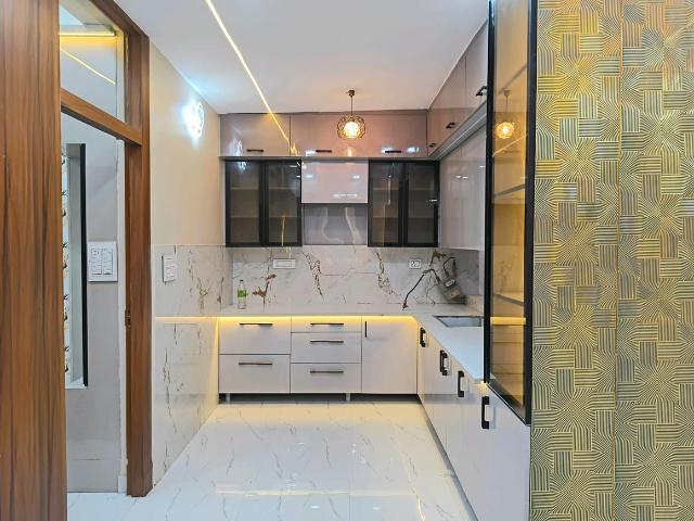 3 BHK Independent Builder Floor in Indirapuram for resale Ghaziabad. The reference number is 20718163