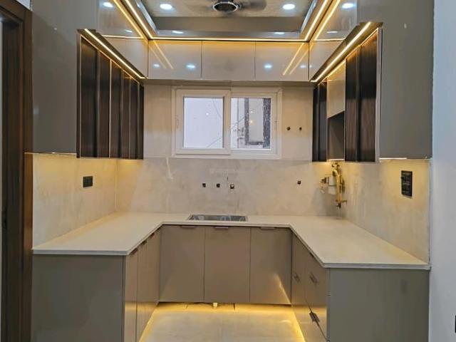 3 BHK Independent Builder Floor in Indirapuram for resale Ghaziabad. The reference number is 20754640
