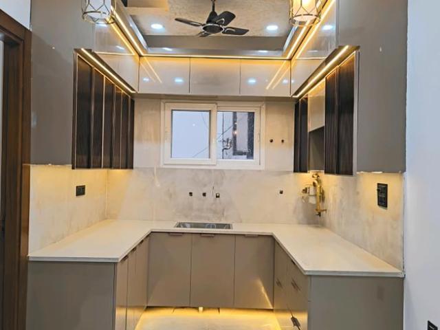 3 BHK Independent Builder Floor in Indirapuram for resale Ghaziabad. The reference number is 20811842