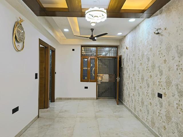 3 BHK Independent Builder Floor in Indirapuram for resale Ghaziabad. The reference number is 20910158