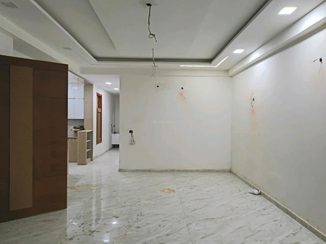 4 BHK Independent Builder Floor in Vasundhara for resale Ghaziabad. The reference number is 21050576