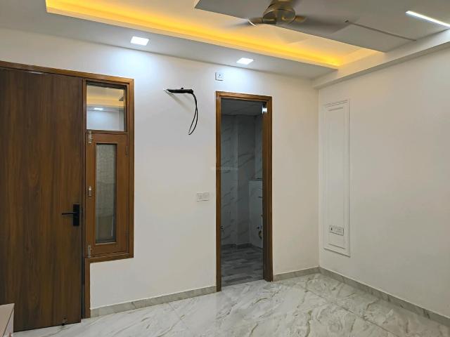 4 BHK Independent Builder Floor in Vasundhara for resale Ghaziabad. The reference number is 21050571