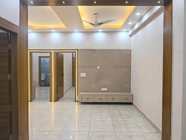3 BHK Independent Builder Floor in Indirapuram for resale Ghaziabad. The reference number is 21084474