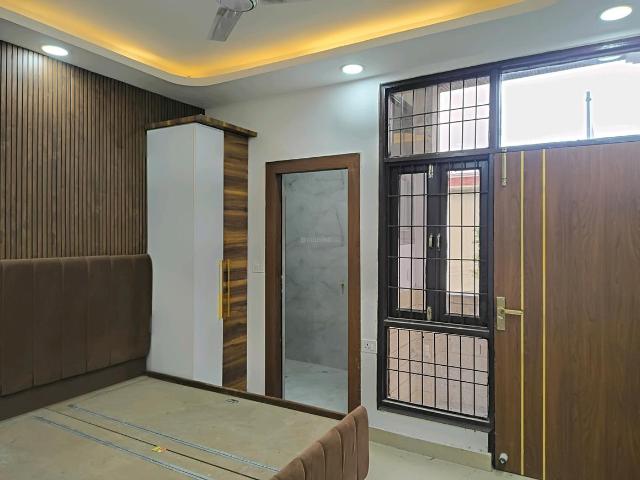 2 BHK Independent Builder Floor in Indirapuram for resale Ghaziabad. The reference number is 21084485