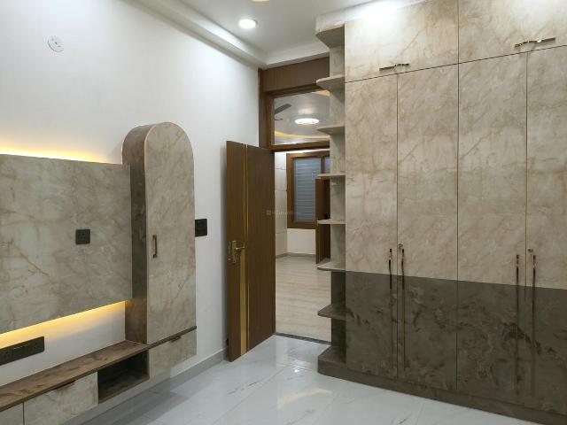 3 BHK Independent Builder Floor in Indirapuram for resale Ghaziabad. The reference number is 21084503