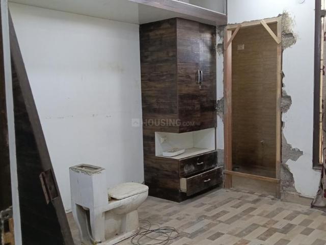 3 BHK Independent Builder Floor in Indirapuram for resale Ghaziabad. The reference number is 21092016