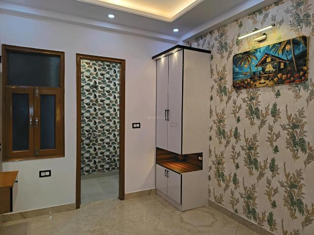 3 BHK Independent Builder Floor in Indirapuram for resale Ghaziabad. The reference number is 21103133