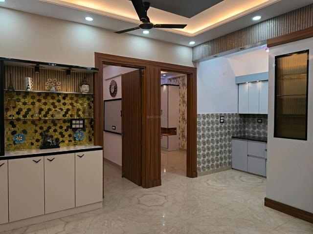 3 BHK Independent Builder Floor in Indirapuram for resale Ghaziabad. The reference number is 21141885