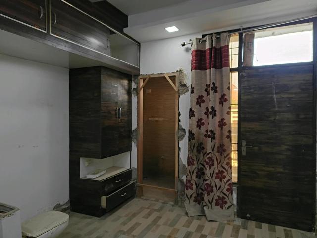 3 BHK Independent Builder Floor in Indirapuram for resale Ghaziabad. The reference number is 21321160