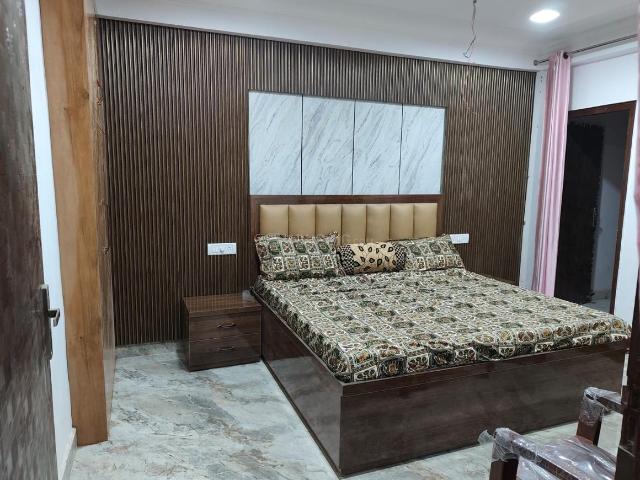 3 BHK Independent Builder Floor in Janakpuri for resale Ghaziabad. The reference number is 20324471
