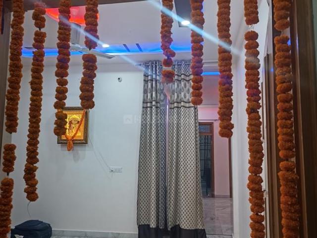 3 BHK Independent Builder Floor in Jhalwa for rent Allahabad. The reference number is 12742426