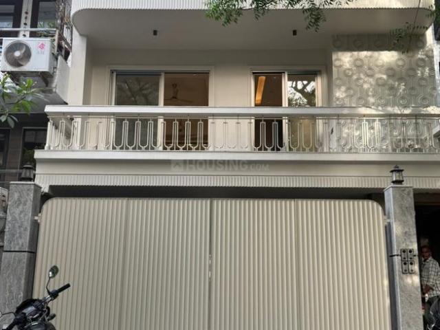 3 BHK Independent Builder Floor in Kailash Colony for resale New Delhi. The reference number is 20383483