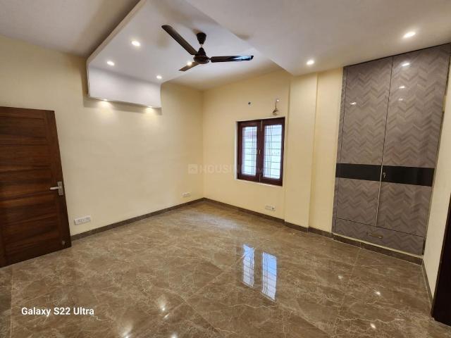 3 BHK Independent Builder Floor in Kalkaji for rent New Delhi. The reference number is 20954511