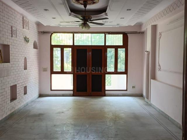 3 BHK Independent Builder Floor in Kalkaji for rent New Delhi. The reference number is 20967305