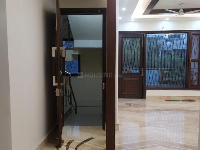 3 BHK Independent Builder Floor in Kalkaji for rent New Delhi. The reference number is 21007096