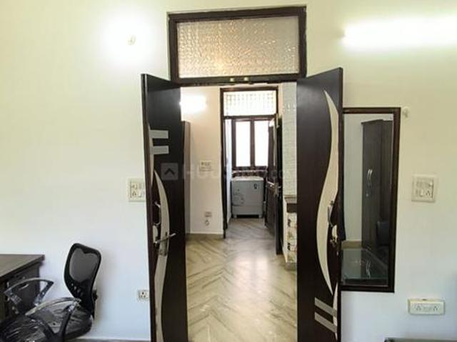3 BHK Independent Builder Floor in Karampura for rent New Delhi. The reference number is 20660541