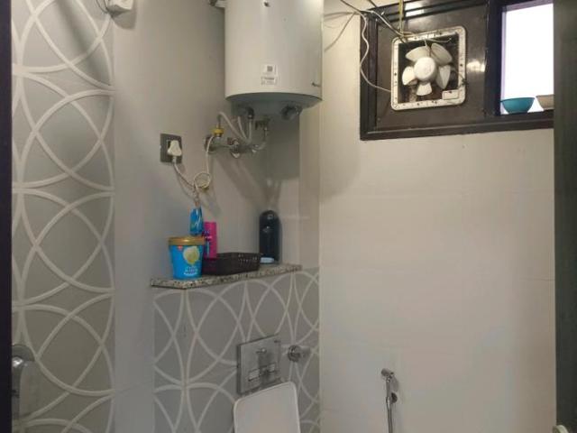 3 BHK Independent Builder Floor in KG III for resale New Delhi. The reference number is 21296621