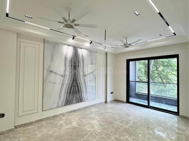 3 BHK Independent Builder Floor in Kirti Nagar for rent New Delhi. The reference number is 19775538