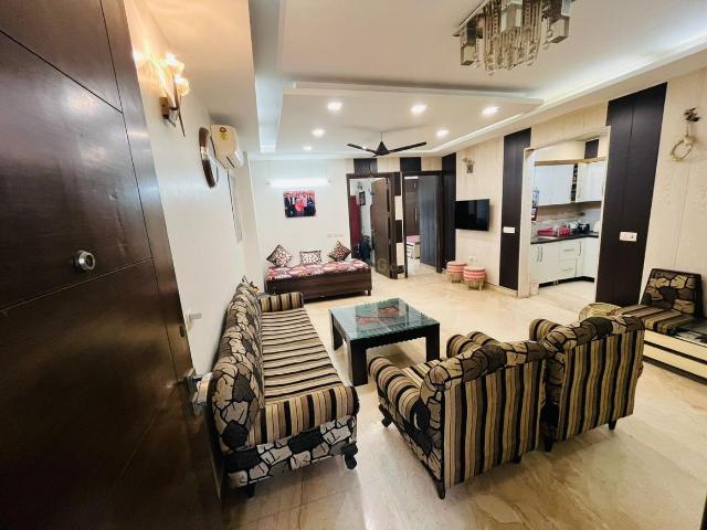 3 BHK Independent Builder Floor in Kirti Nagar for rent New Delhi. The reference number is 20642728