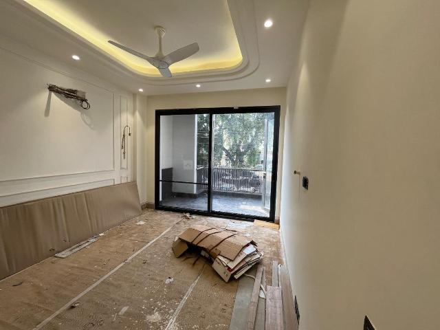 3 BHK Independent Builder Floor in Kirti Nagar for resale New Delhi. The reference number is 19571564