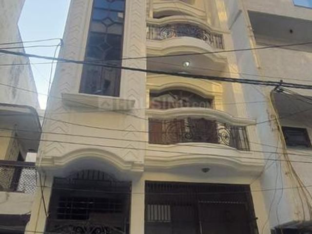 3 BHK Independent Builder Floor in Krishna Nagar for rent New Delhi. The reference number is 18782750