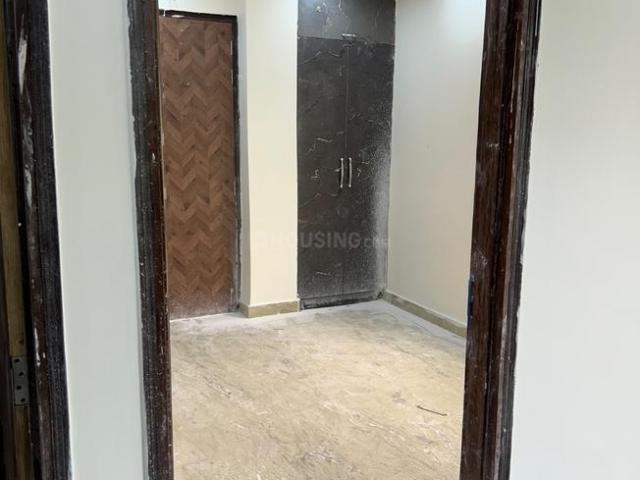 3 BHK Independent Builder Floor in Krishna Nagar for rent New Delhi. The reference number is 20737391